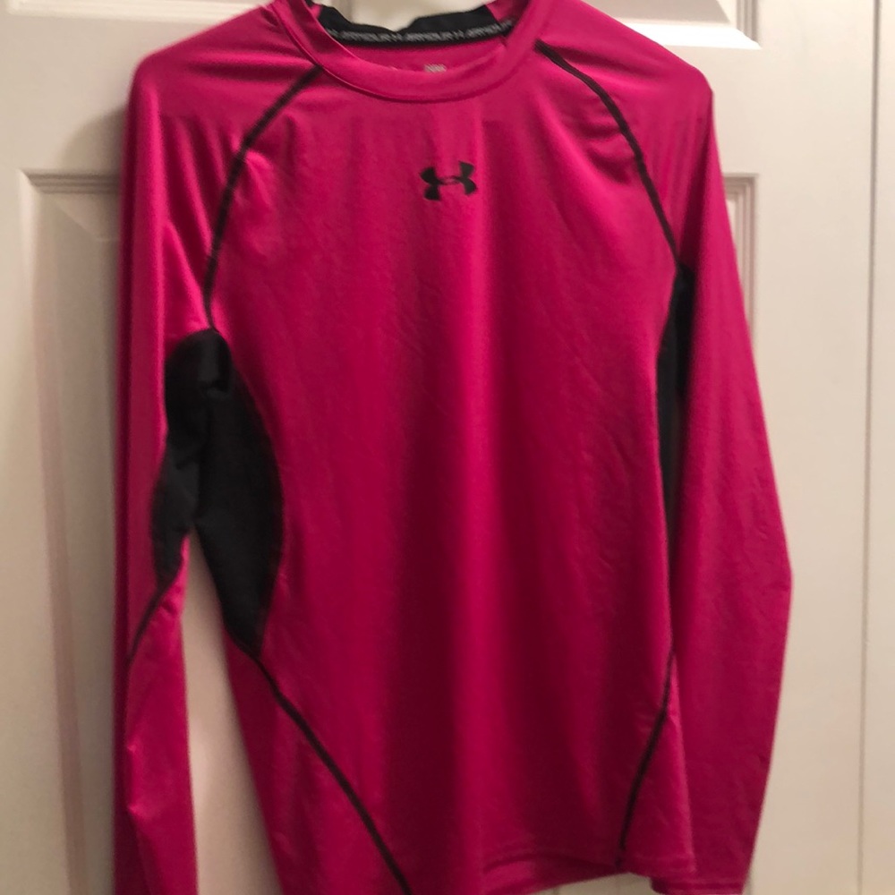 💗Under Armour hot pink long sleeve heat gear💗